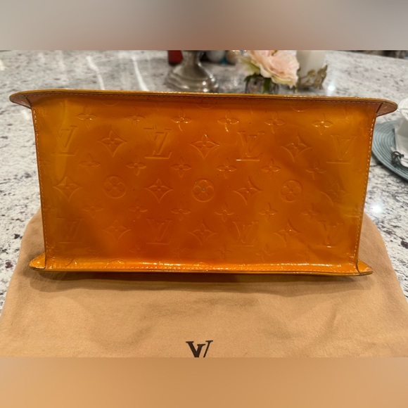 Vintage Louis Vuitton Yellow Vernis Forsythe (without scarf) - Picture 6 of 16